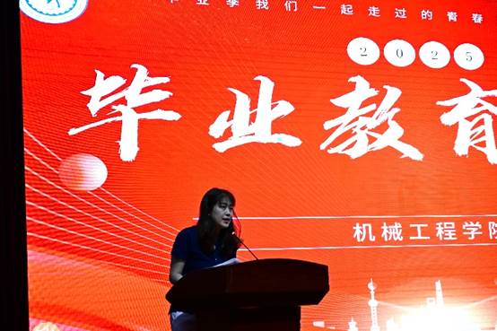 手机截图图人的照片上写着字AI 生成的内容可能不正确。