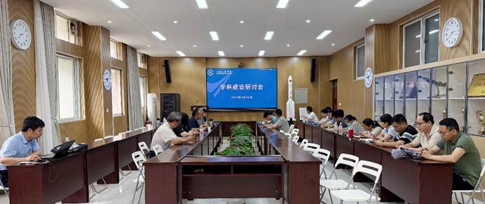 房间里的餐厅 AI 生成的内容可能不正确。